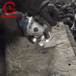 汽車(chē)鑄鐵件打磨