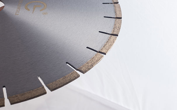 專家分析:金剛石鋸片對(duì)石材的影響 專家分析:金剛石鋸片對(duì)石材的影響