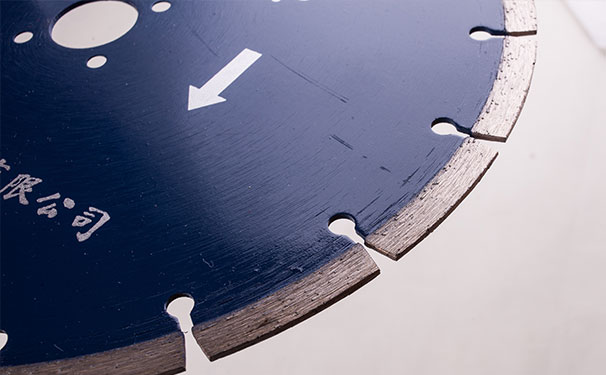 昌利金剛石鋸片石材加工一次成型效果好 昌利金剛石鋸片石材加工一次成型效果好